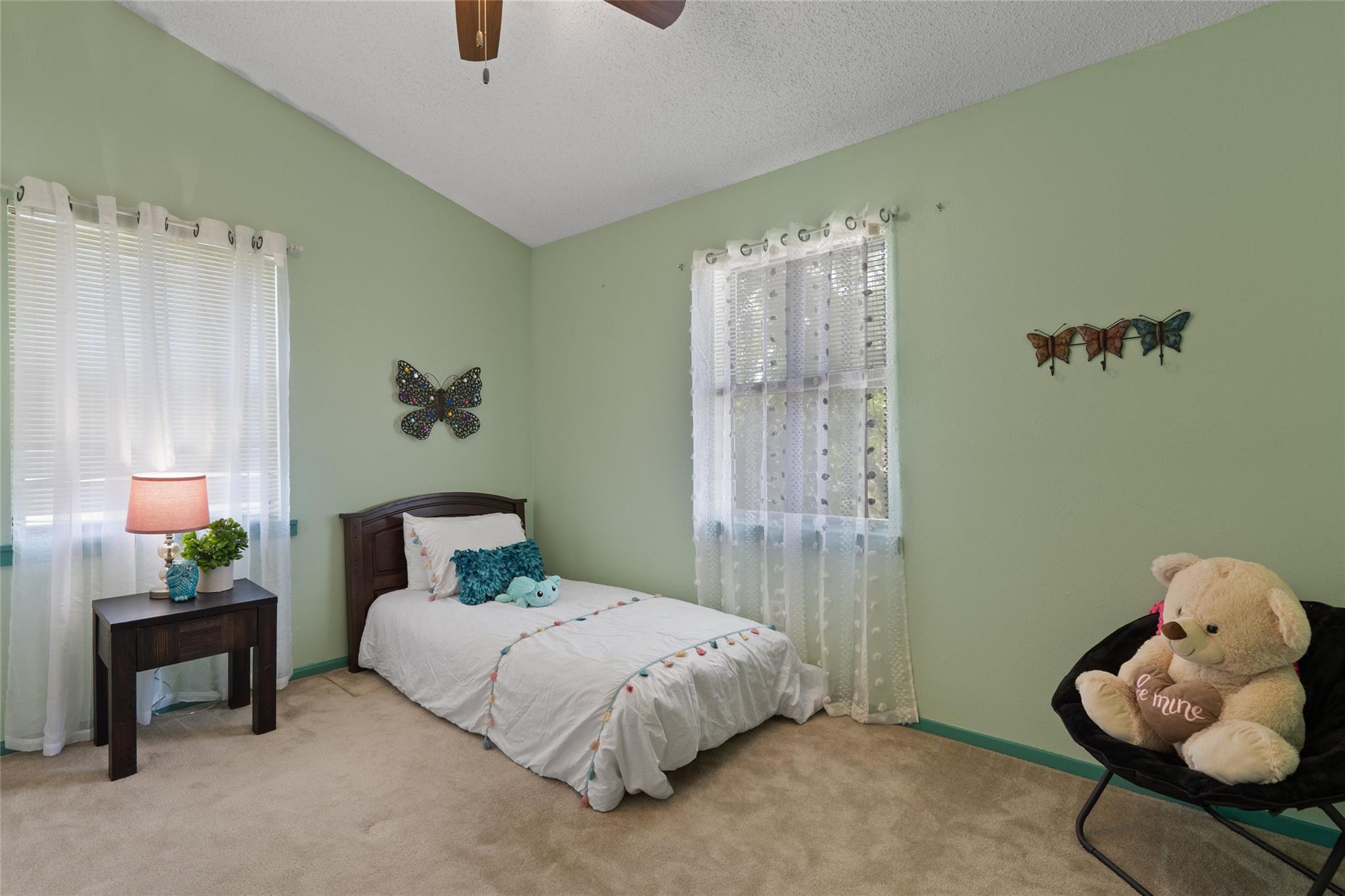 6448 River Oaks Dr, Kingsland, TX 78639