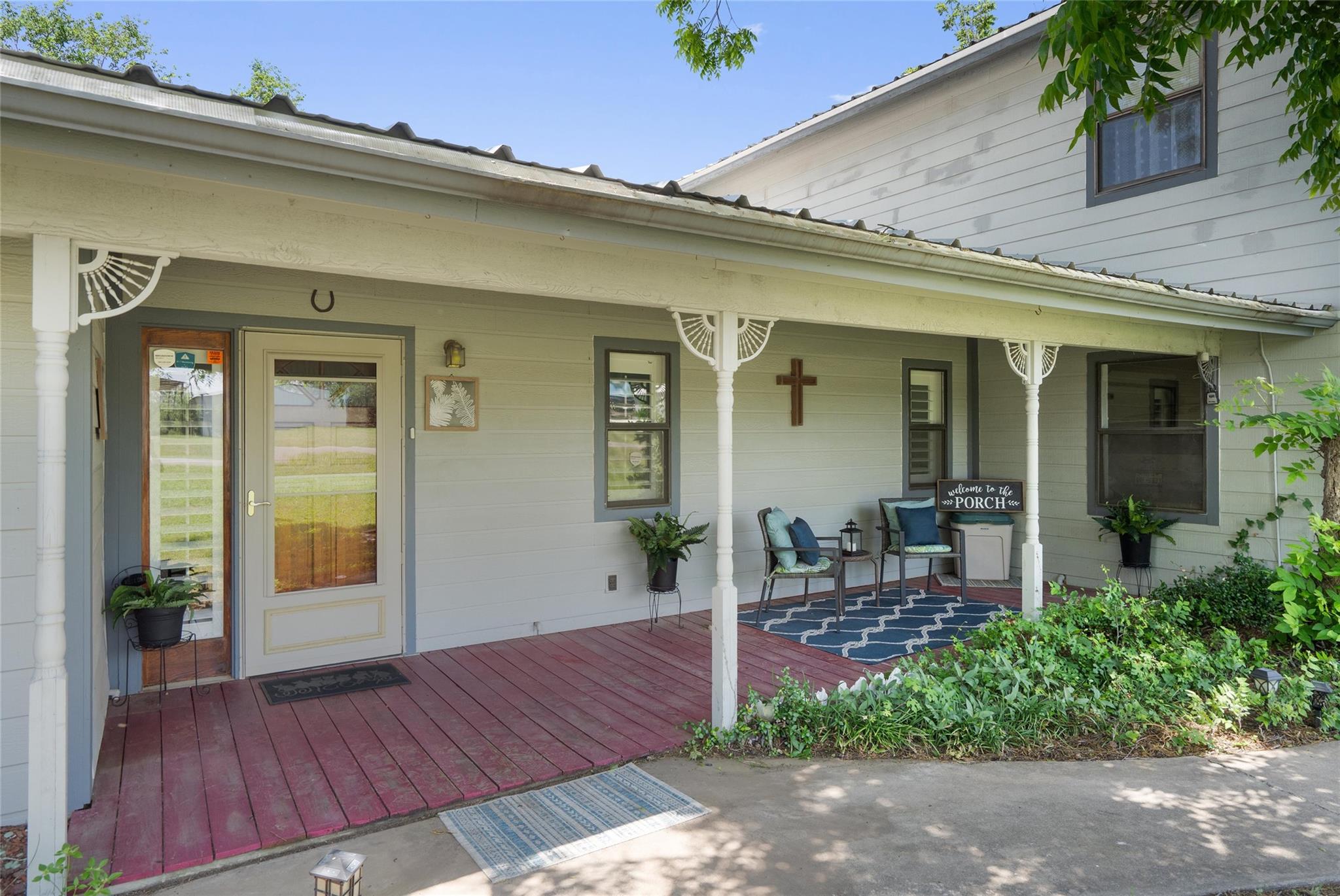 6448 River Oaks Dr, Kingsland, TX 78639