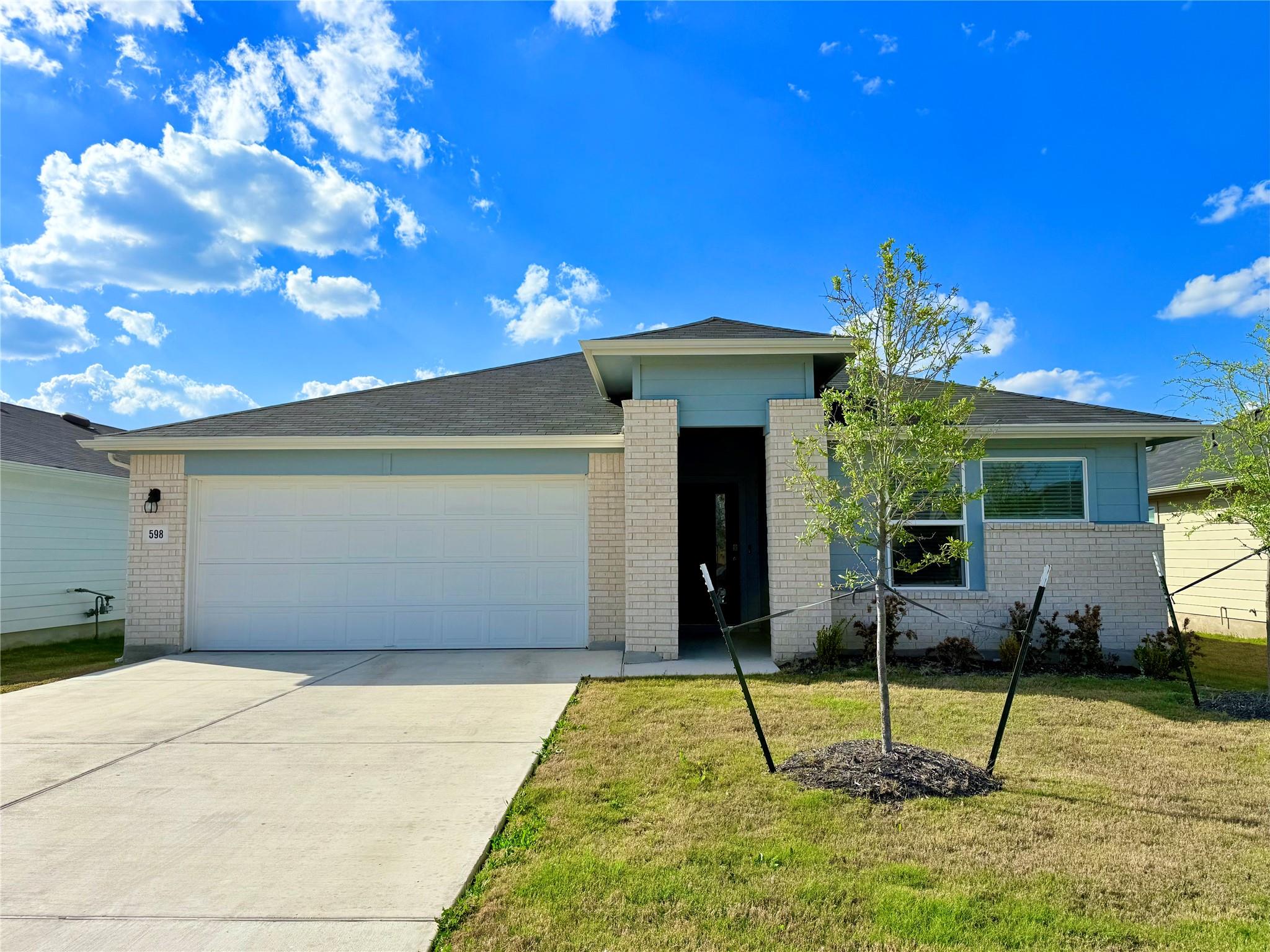 598 Gladiola Loop, Kyle, TX 78640