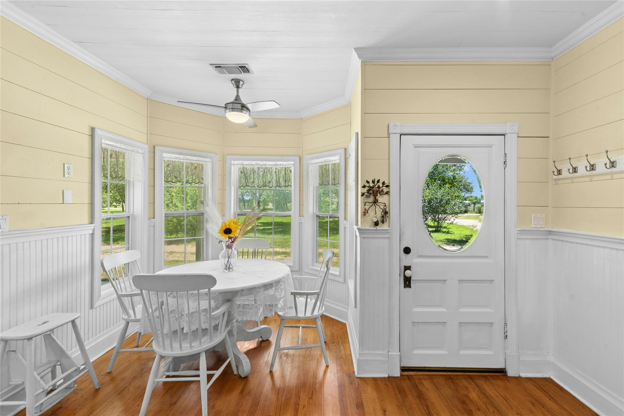 1610 County Road 463, Elgin, TX 78621