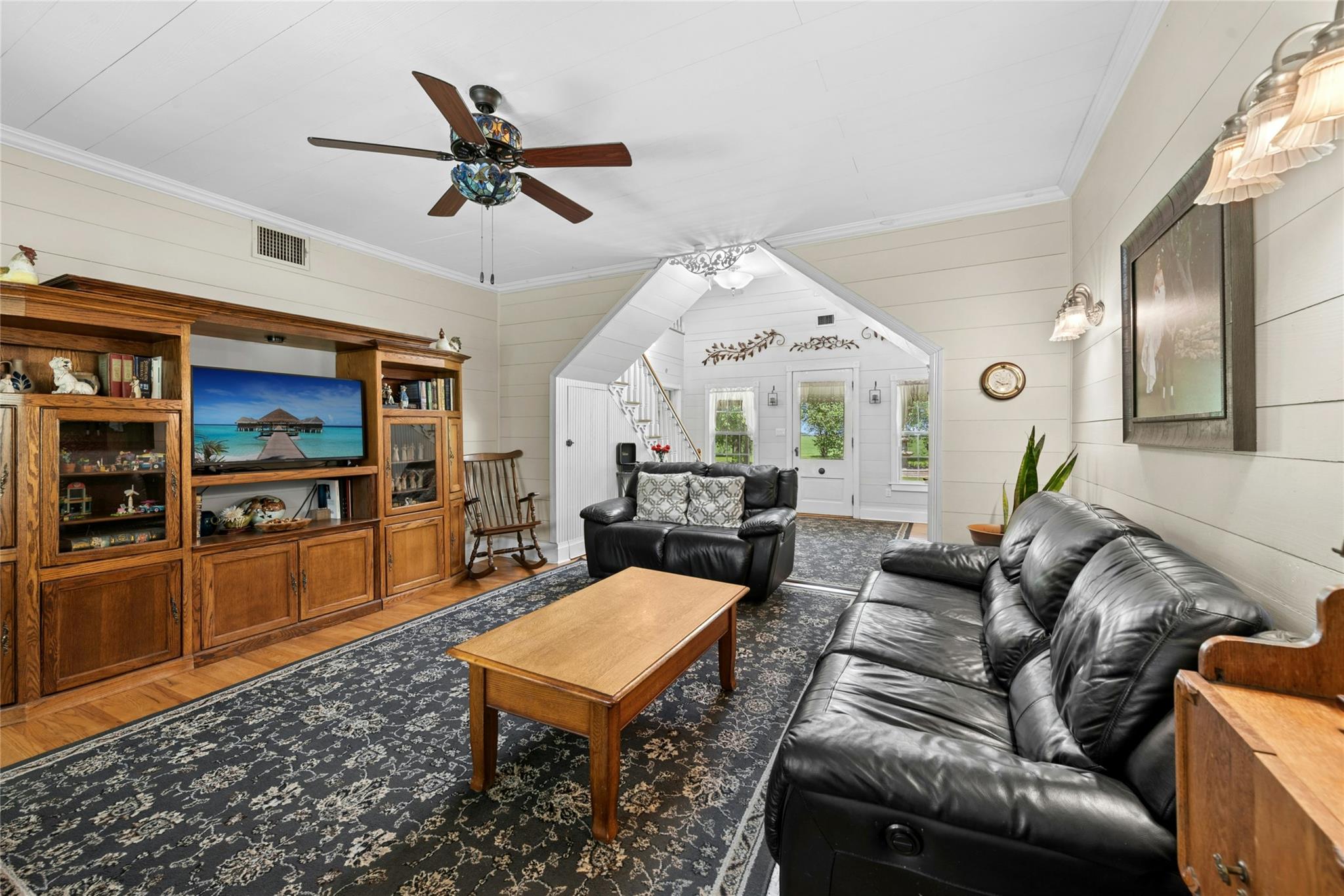 1610 County Road 463, Elgin, TX 78621
