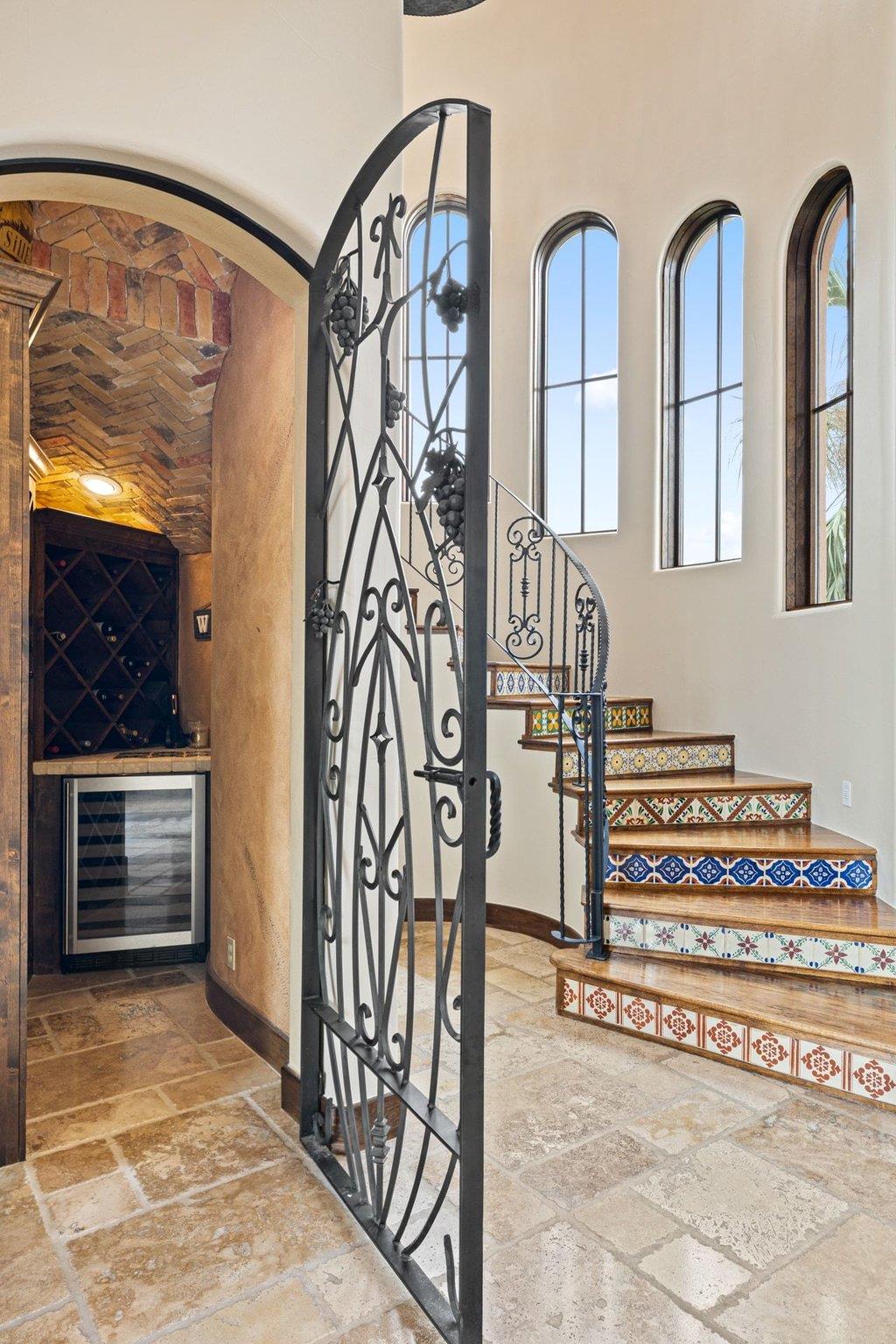 104 S Angel Light Dr, Spicewood, TX 78669
