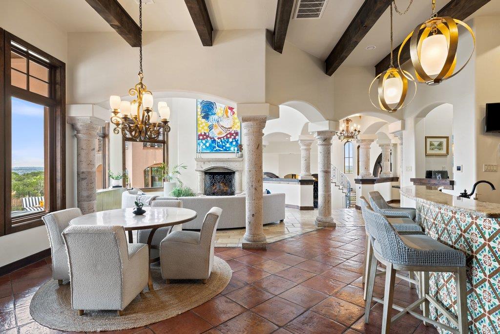 104 S Angel Light Dr, Spicewood, TX 78669