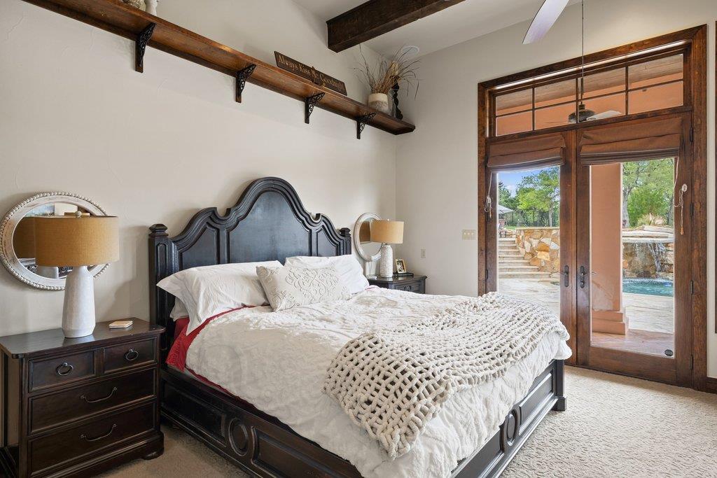 104 S Angel Light Dr, Spicewood, TX 78669