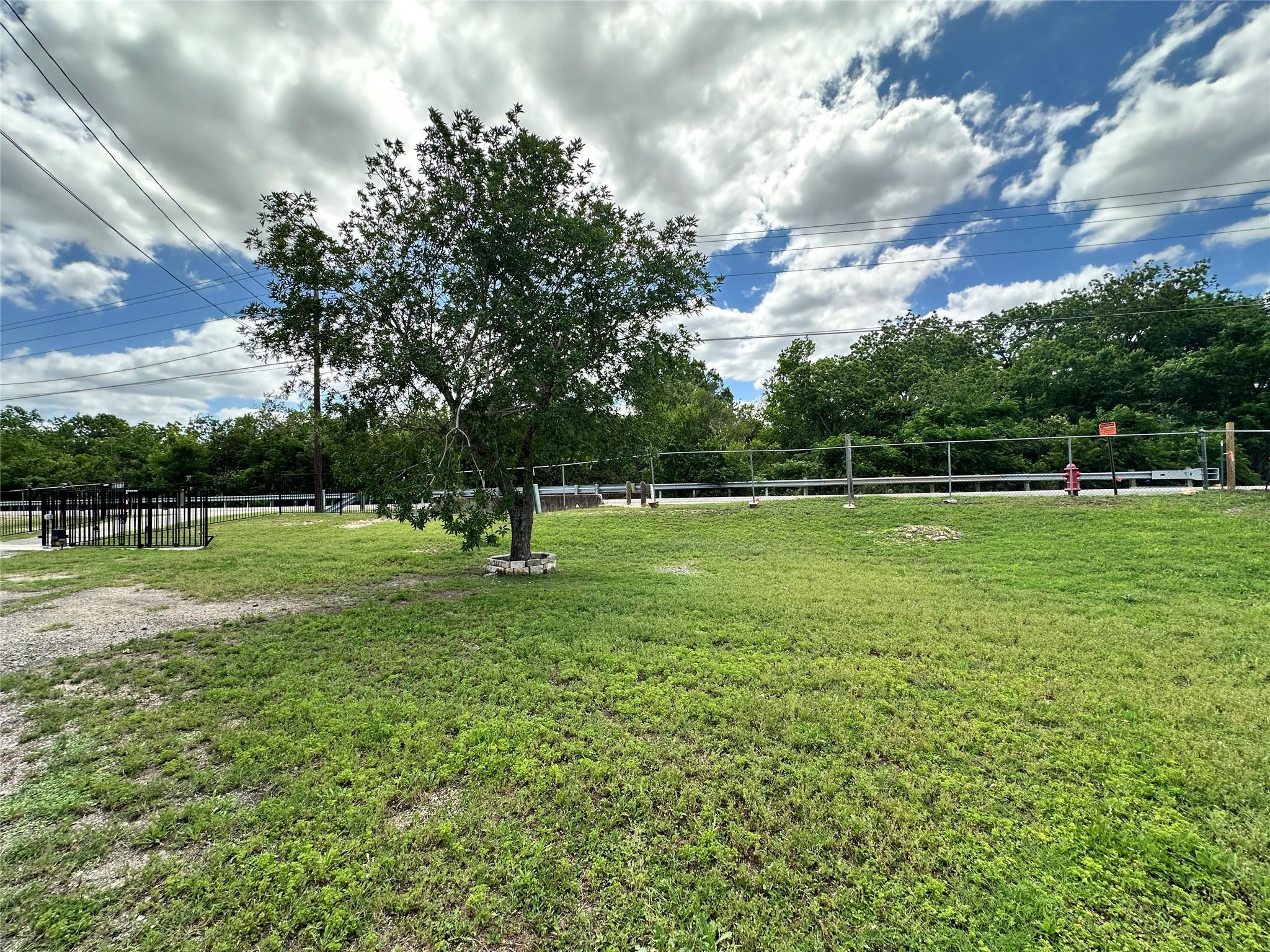 945 Old San Antonio Rd # C, Buda, TX 78610