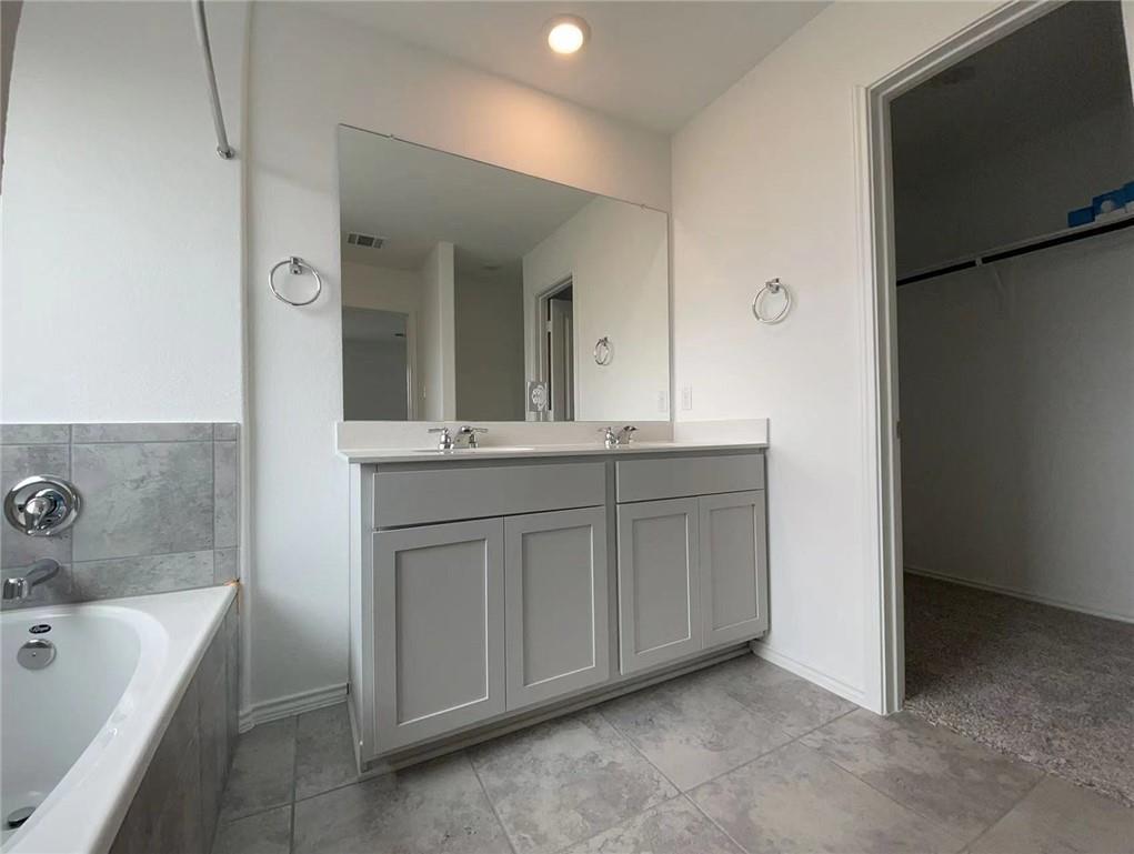 109 Canley Loop, Hutto, TX 78634