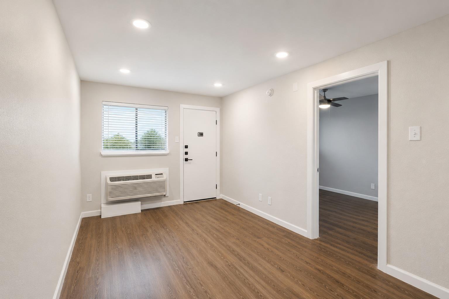 8214 N Interstate 35 SVRD SB Highway, Austin, TX 78753