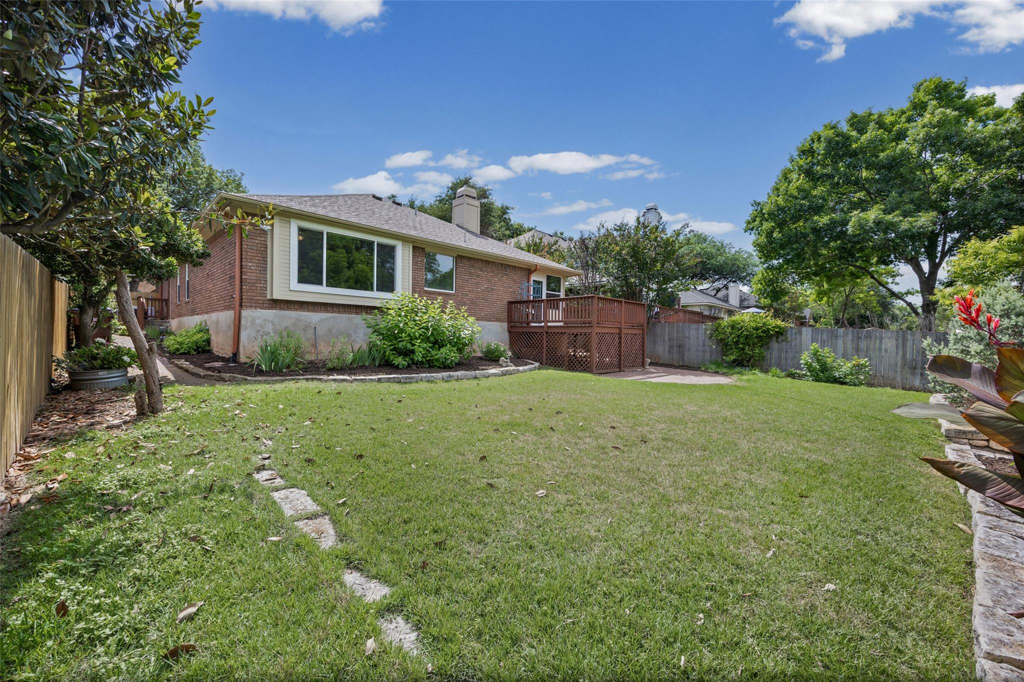 1824 Red Rock Dr, Round Rock, TX 78665