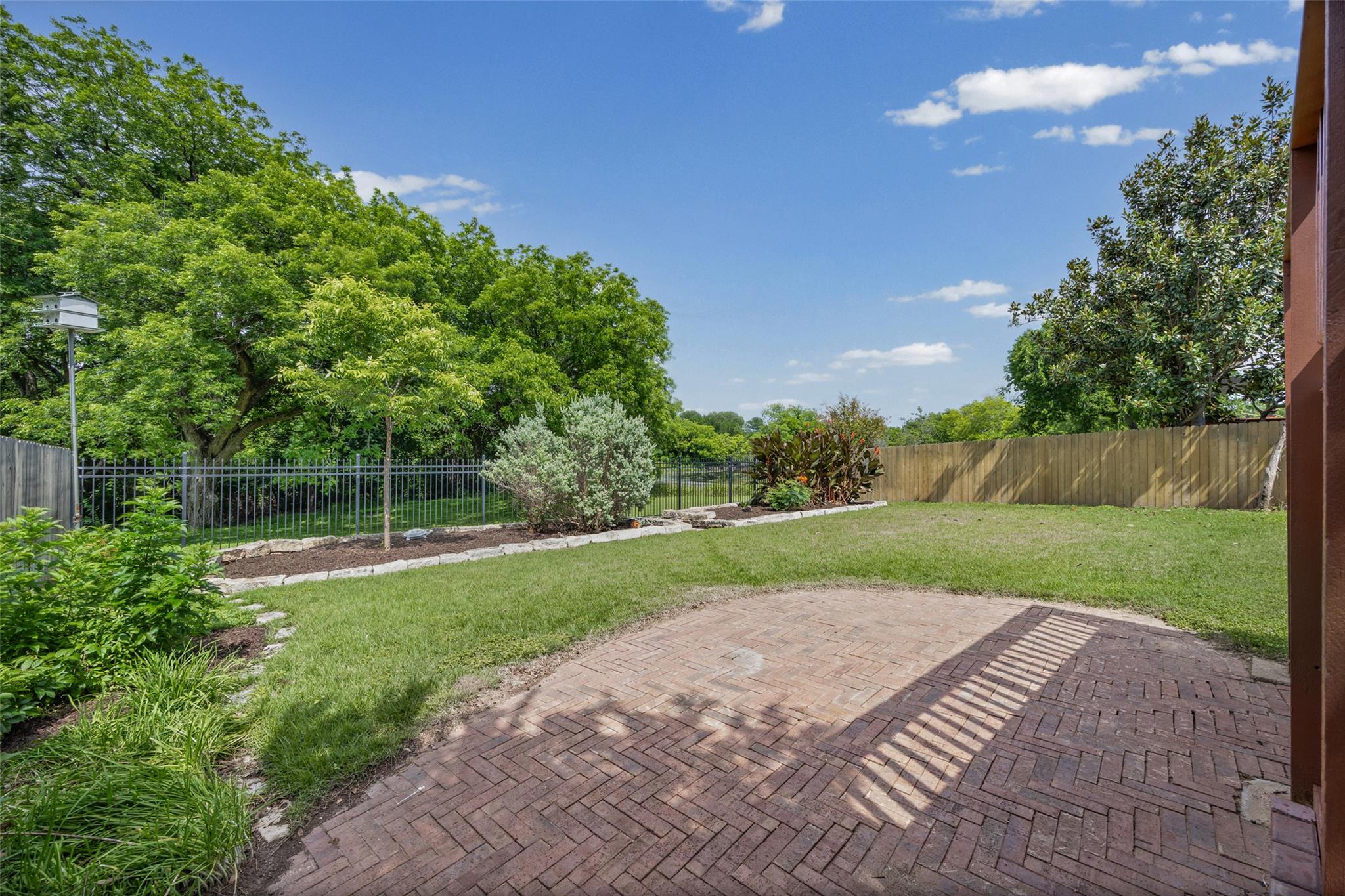 1824 Red Rock Dr, Round Rock, TX 78665