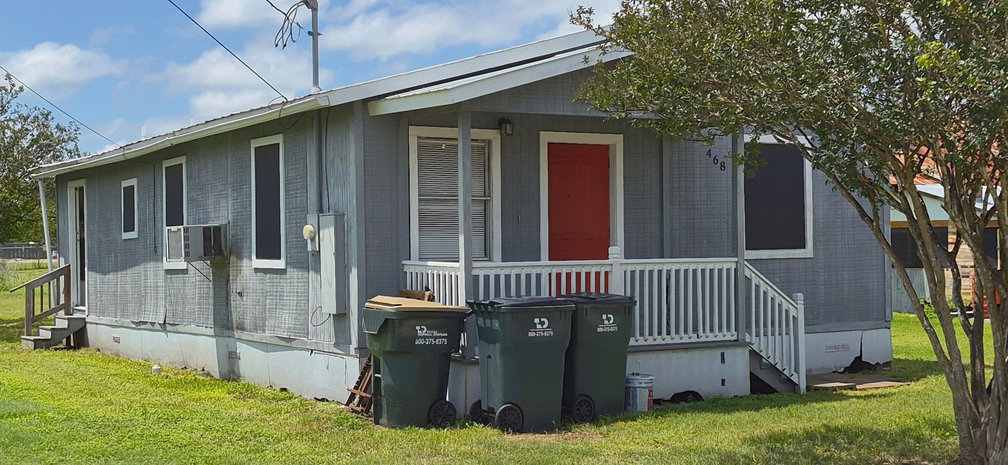 468 W Washington St, Giddings, TX 78942