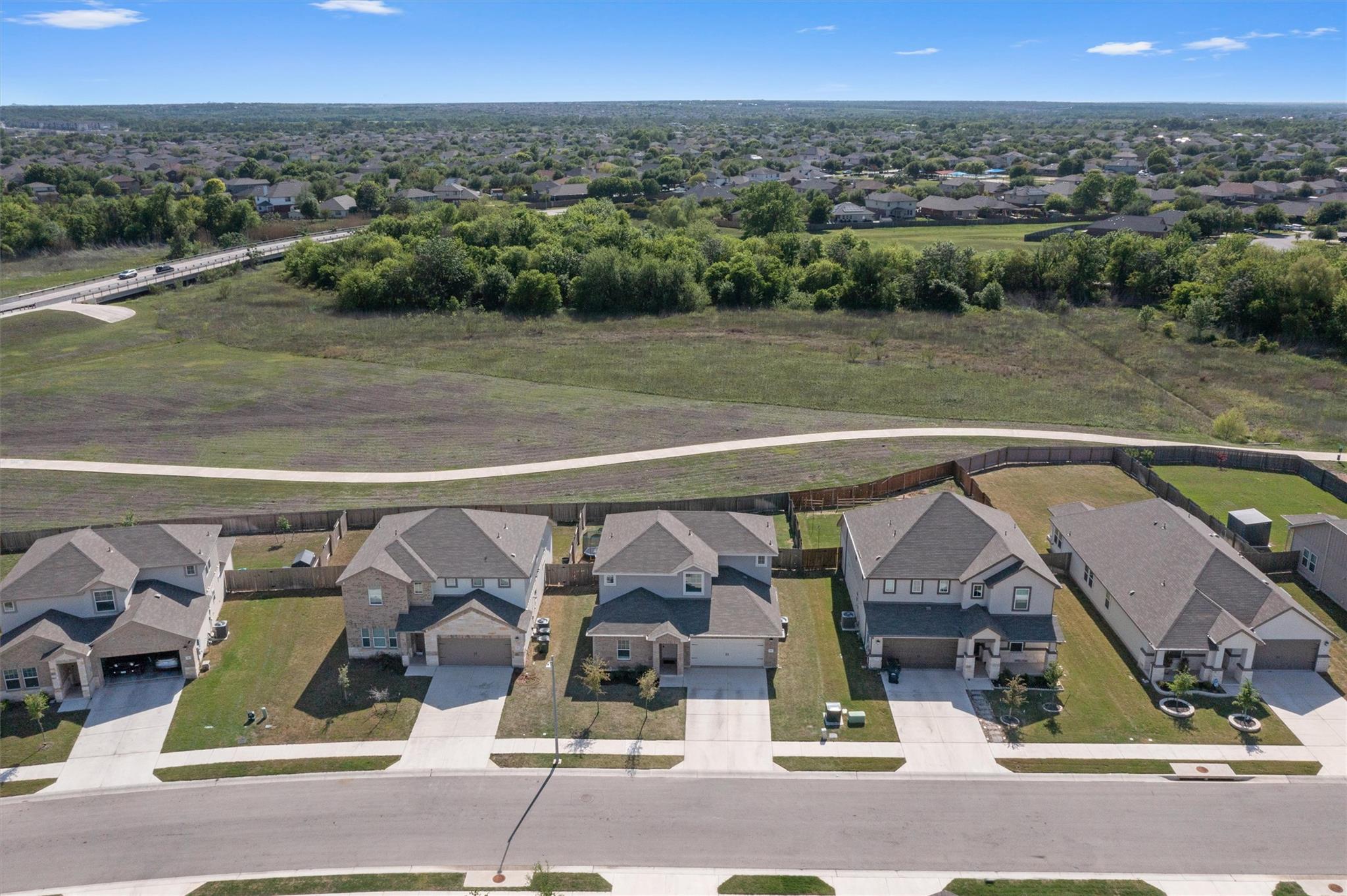 506 Windy Reed Rd, Hutto, TX 78634