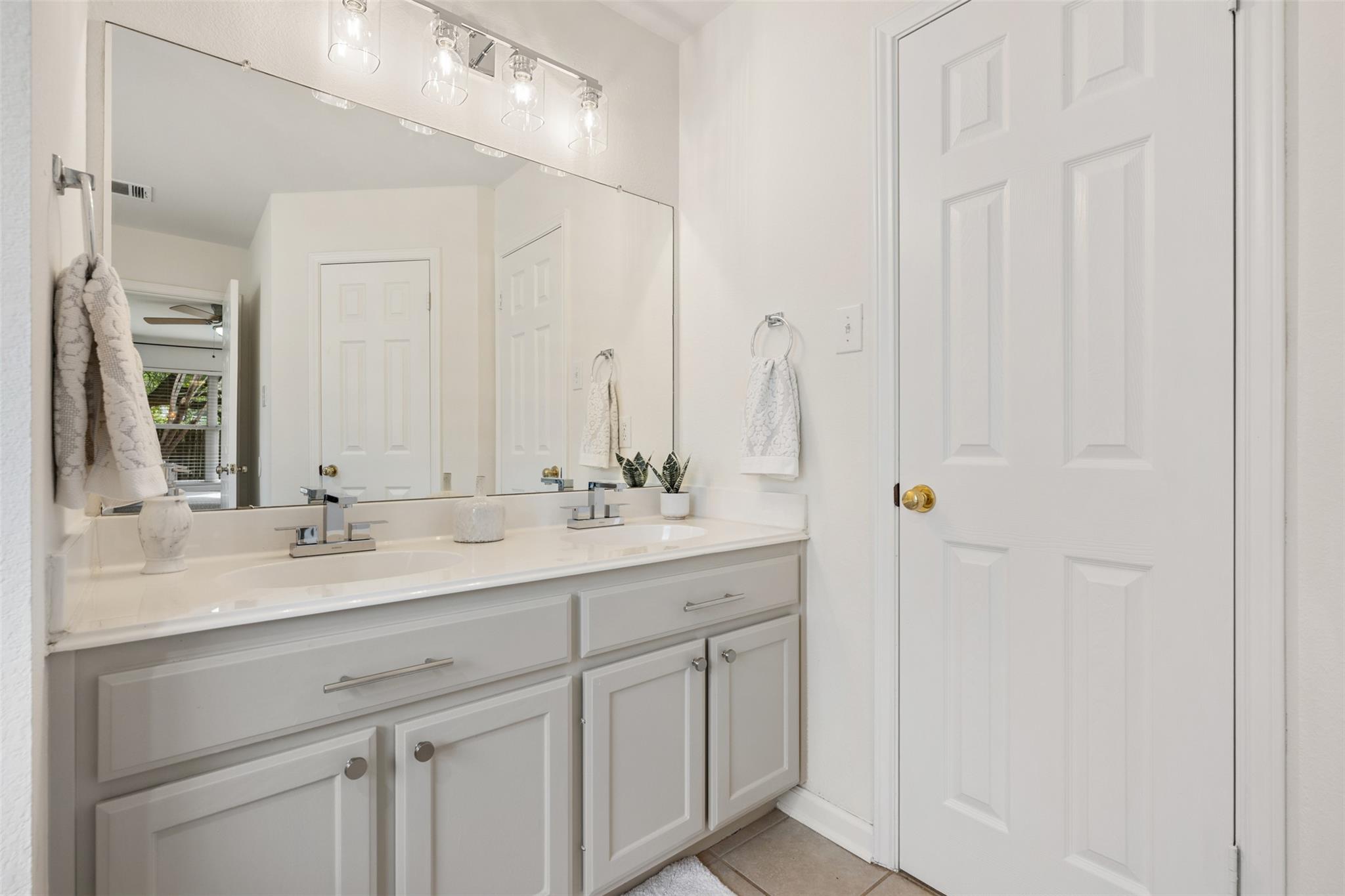 12104 Battle Bridge Dr, Austin, TX 78748