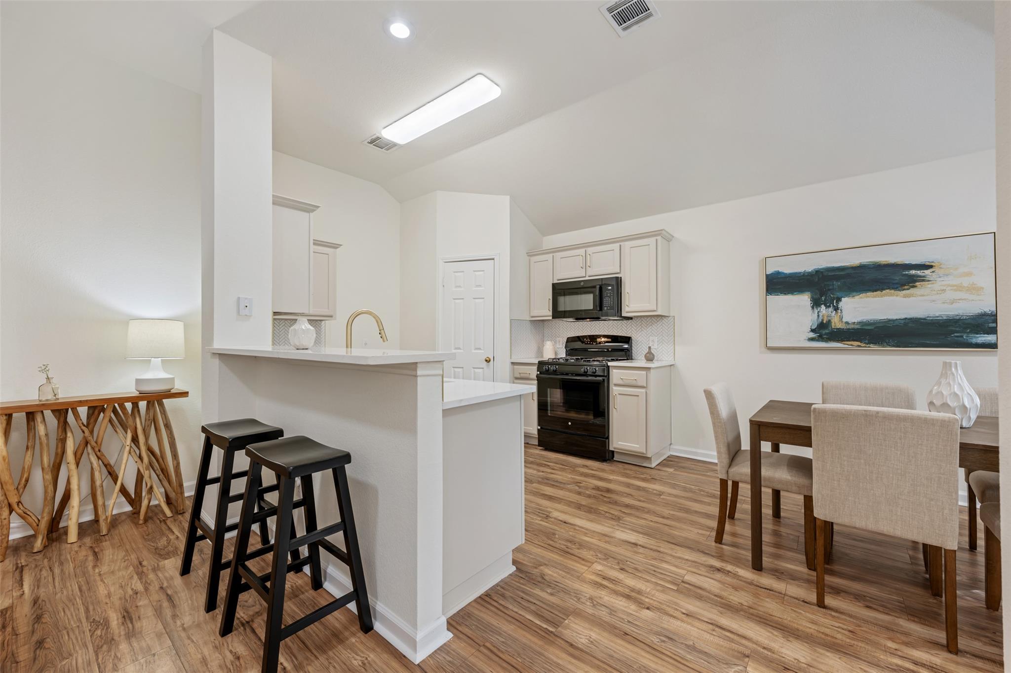 12104 Battle Bridge Dr, Austin, TX 78748