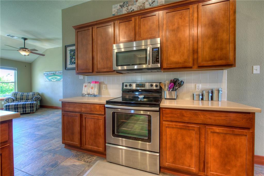 2206 Brittway Ln, Cedar Park, TX 78613