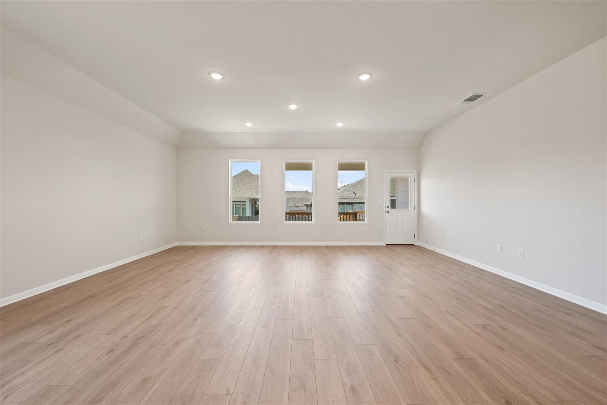 178 Coleto Trl, Bastrop, TX 78602