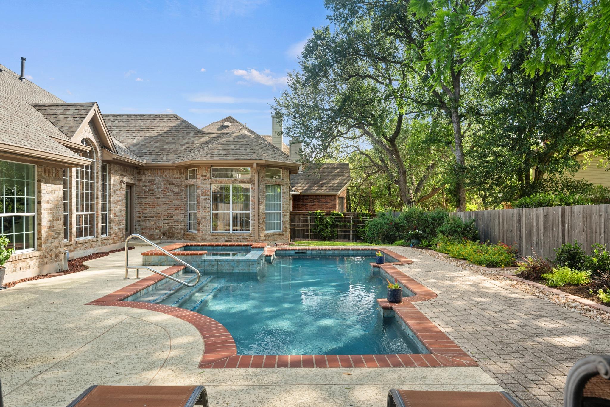 8141 Jester Blvd, Austin, TX 78750