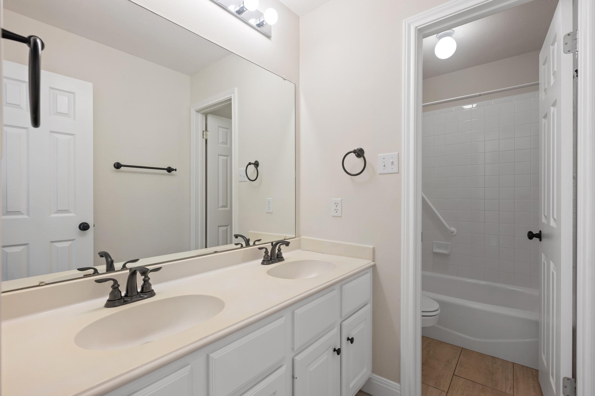 8141 Jester Blvd, Austin, TX 78750
