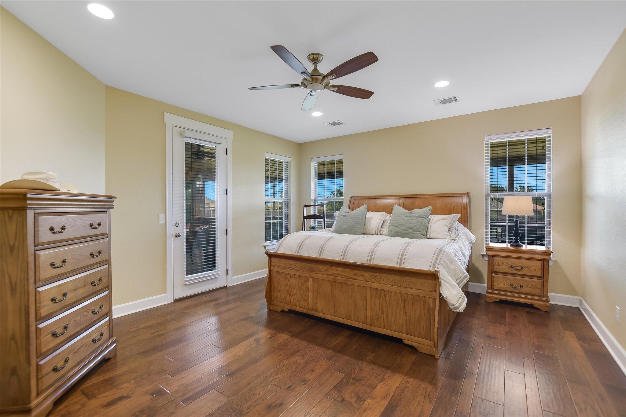 212 Christine Ln, Liberty Hill, TX 78642