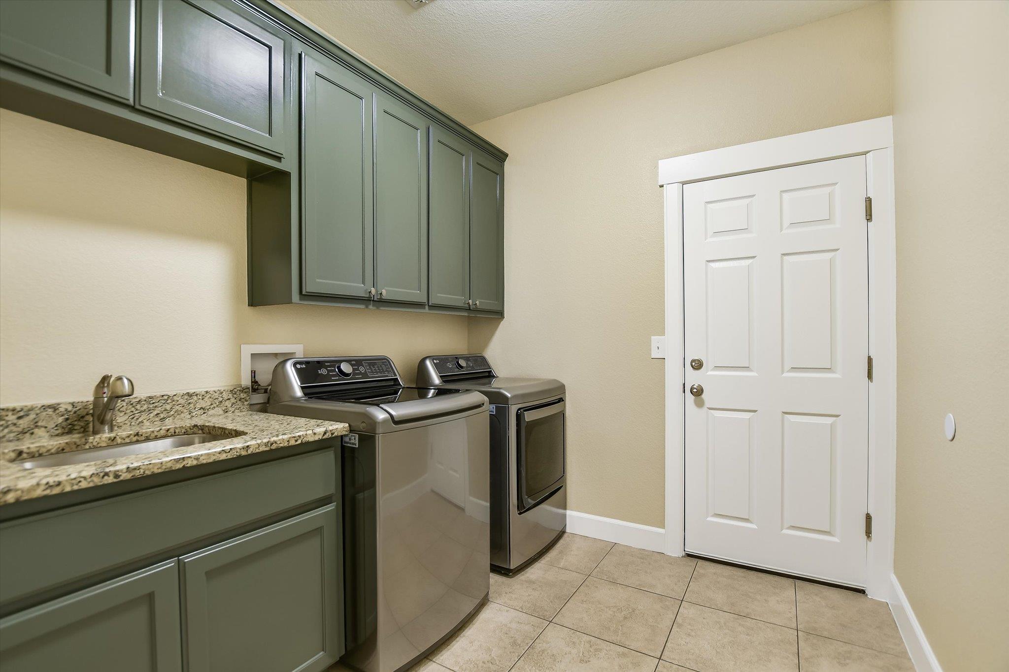 212 Christine Ln, Liberty Hill, TX 78642