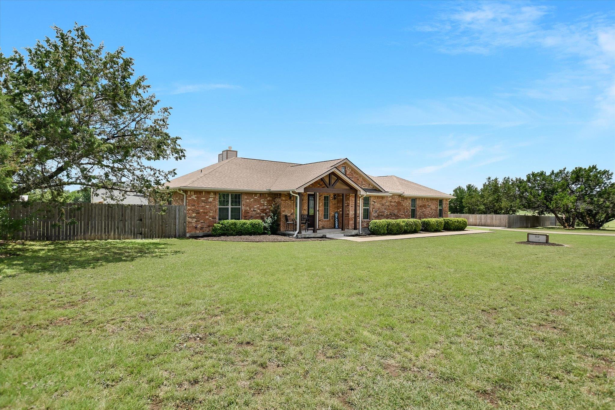 212 Christine Ln, Liberty Hill, TX 78642