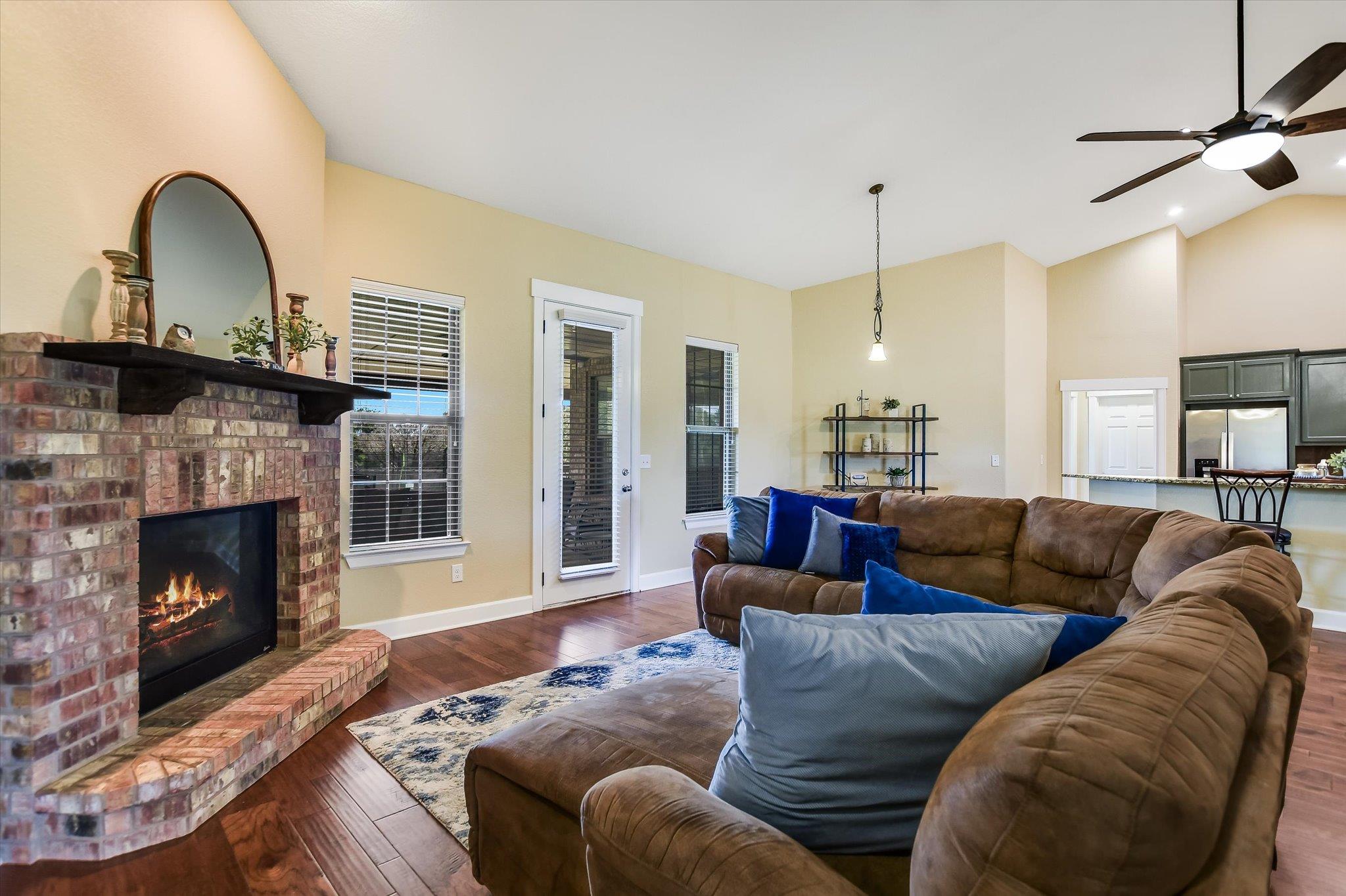 212 Christine Ln, Liberty Hill, TX 78642