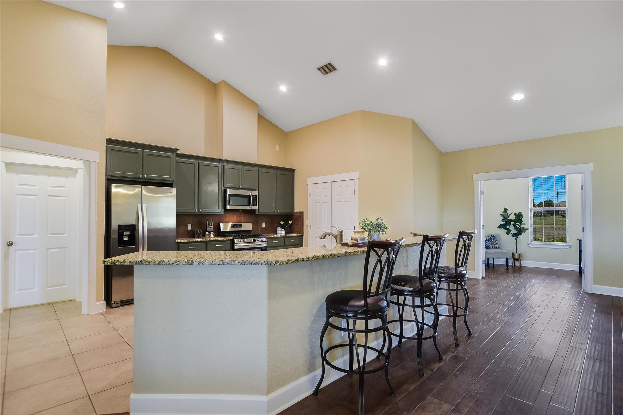 212 Christine Ln, Liberty Hill, TX 78642