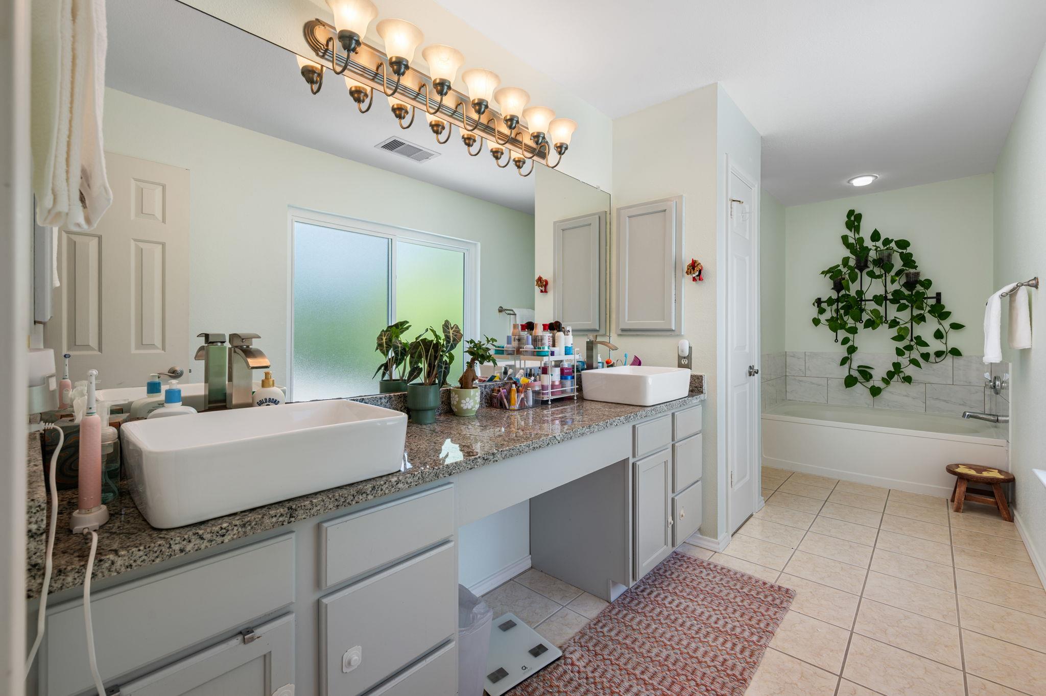 1314 Chalk Ln, Cedar Park, TX 78613