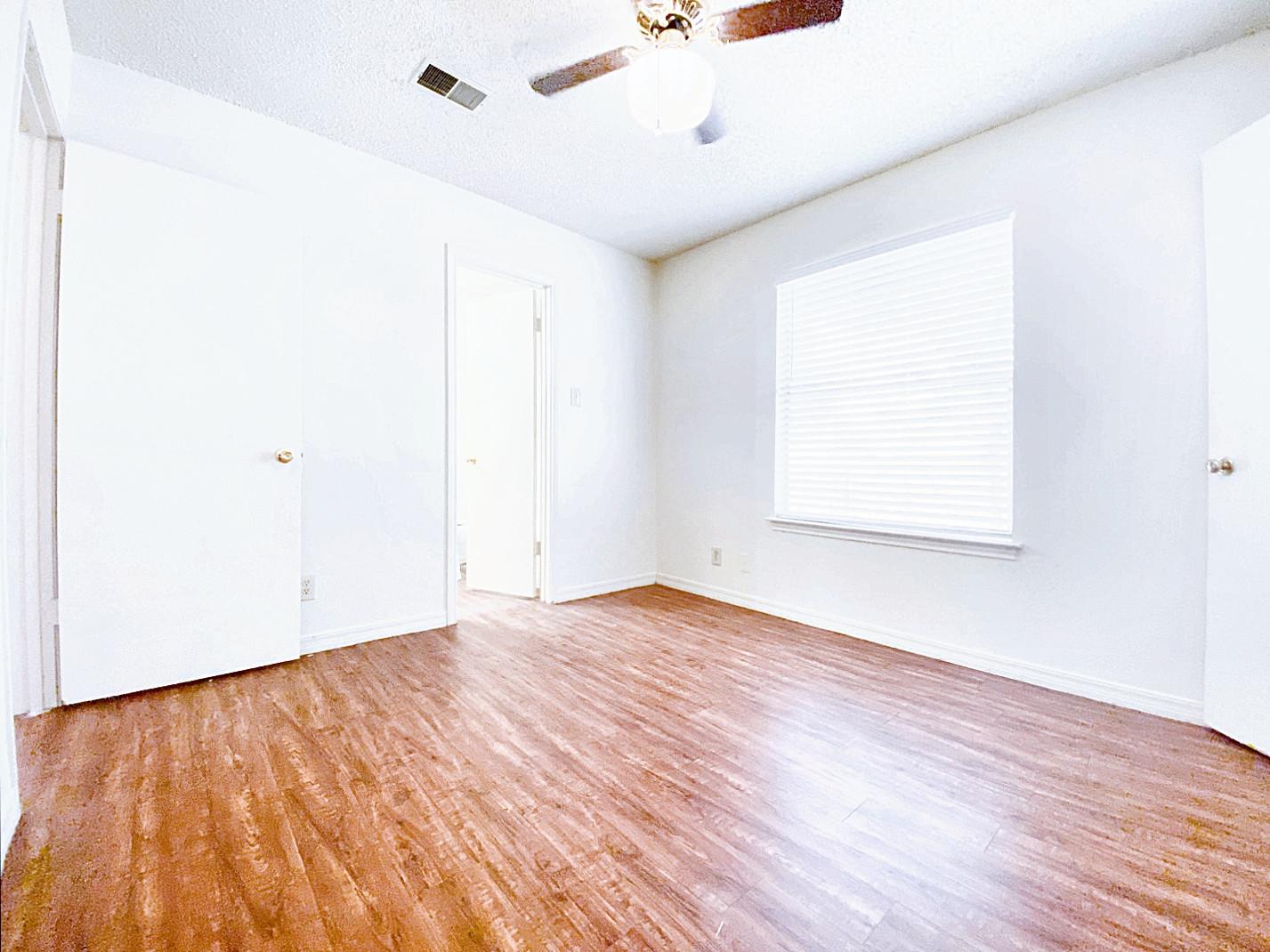 106 Hughson Ct, San Marcos, TX 78666