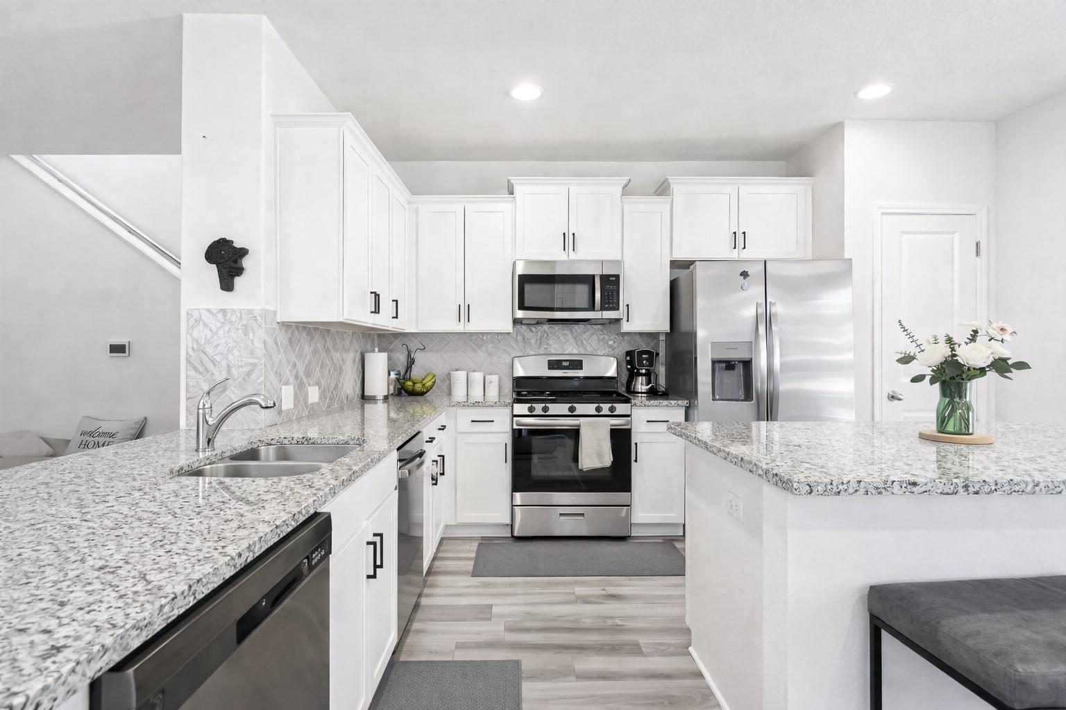 940 Paddock Ln, Georgetown, TX 78626