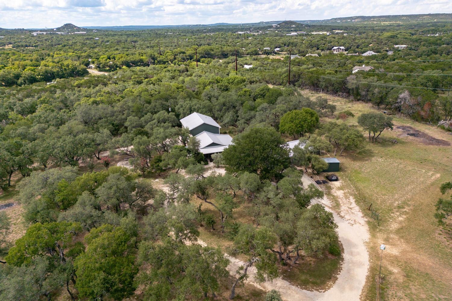 1100 Chapparal Dr, Wimberley, TX 78676