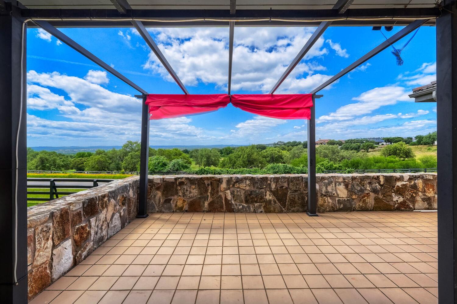 1607 Clubhouse Hill Dr, Spicewood, TX 78669