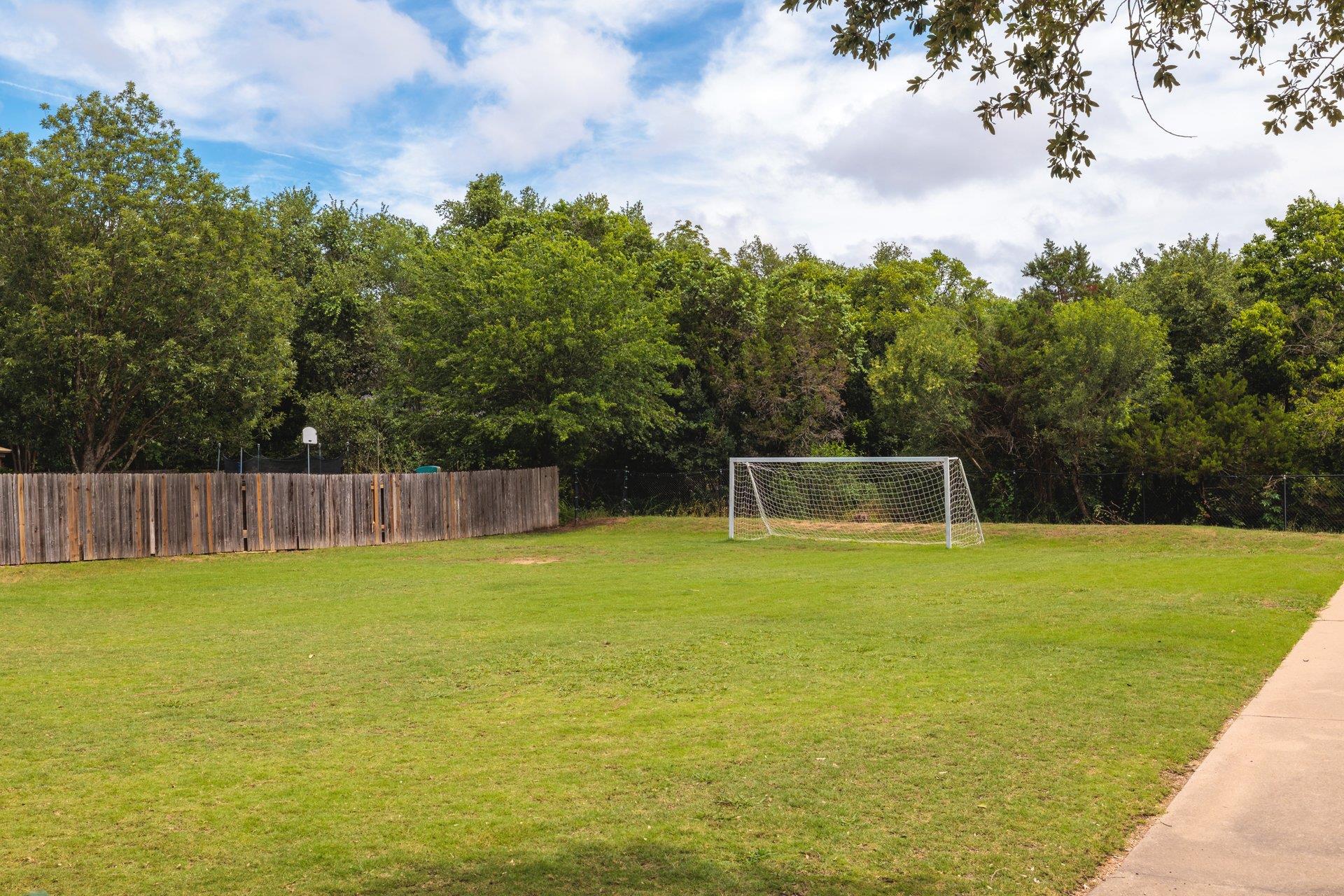 7000 Bending Oak Rd, Austin, TX 78749