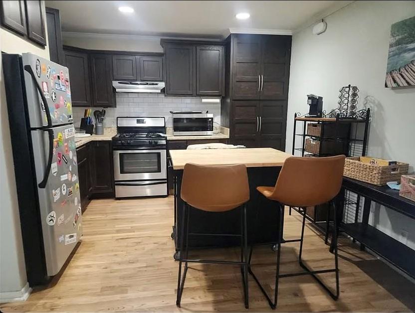 1304 Summit St # 208, Austin, TX 78741