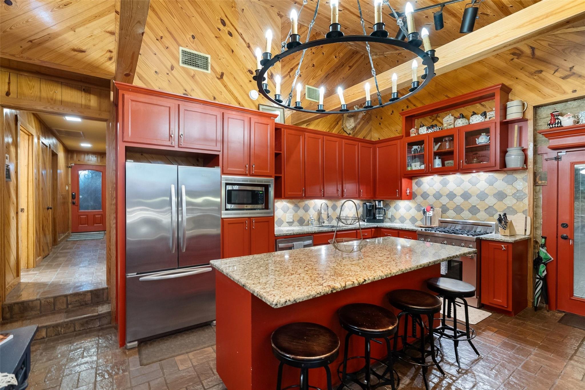 1728 Rocky Riv, Canyon Lake, TX 78133