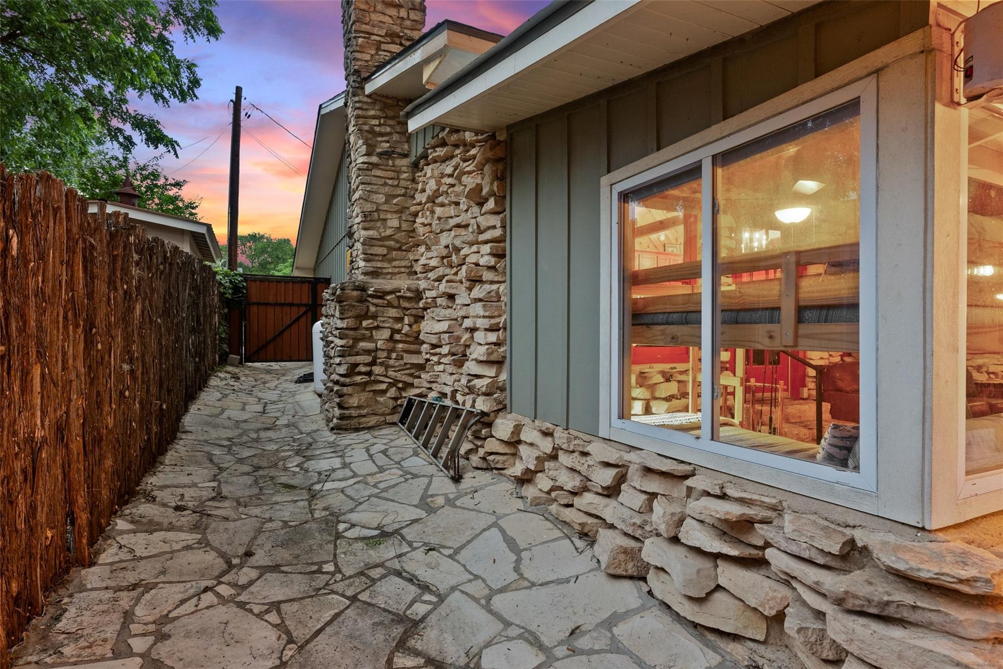1728 Rocky Riv, Canyon Lake, TX 78133