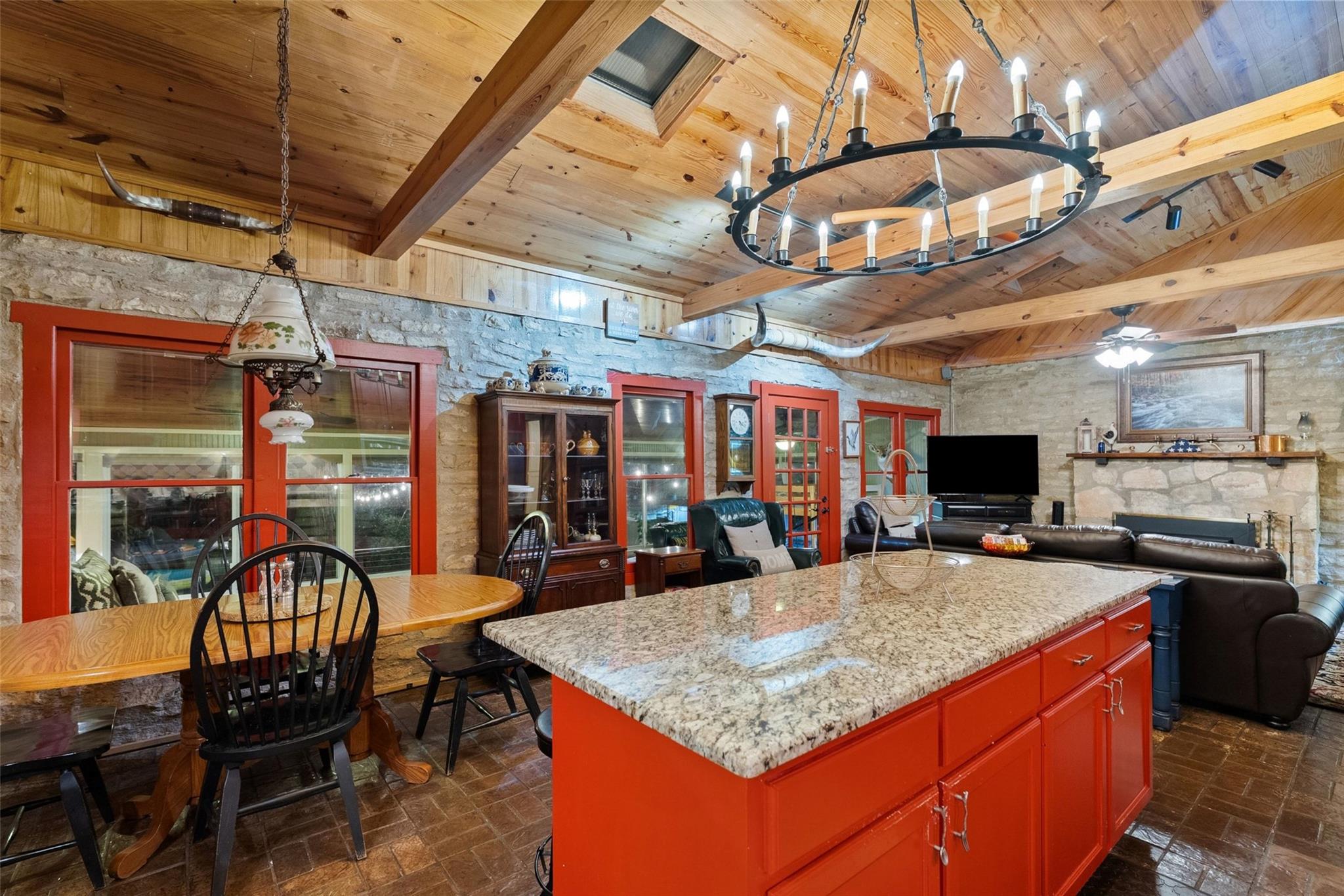 1728 Rocky Riv, Canyon Lake, TX 78133