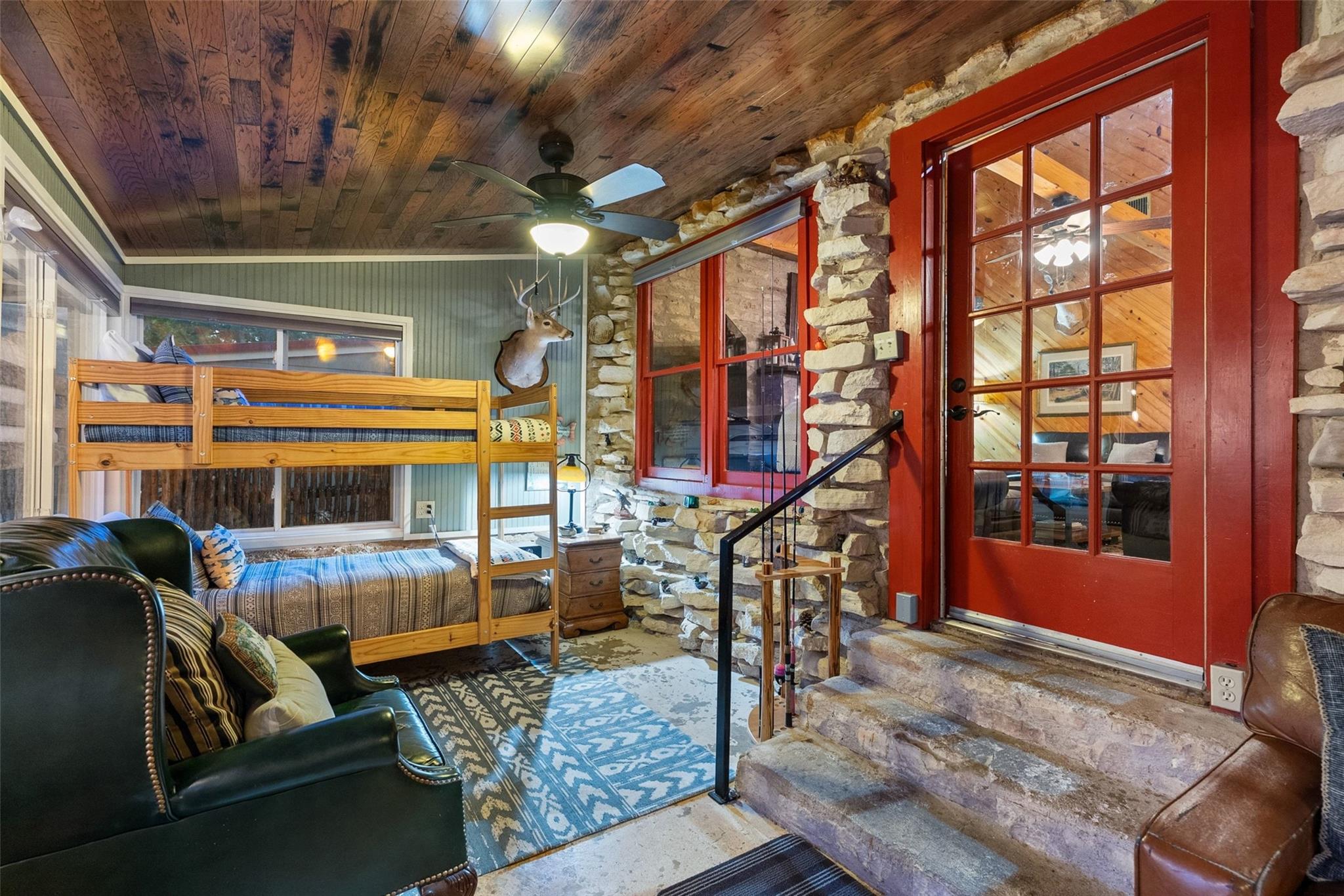 1728 Rocky Riv, Canyon Lake, TX 78133