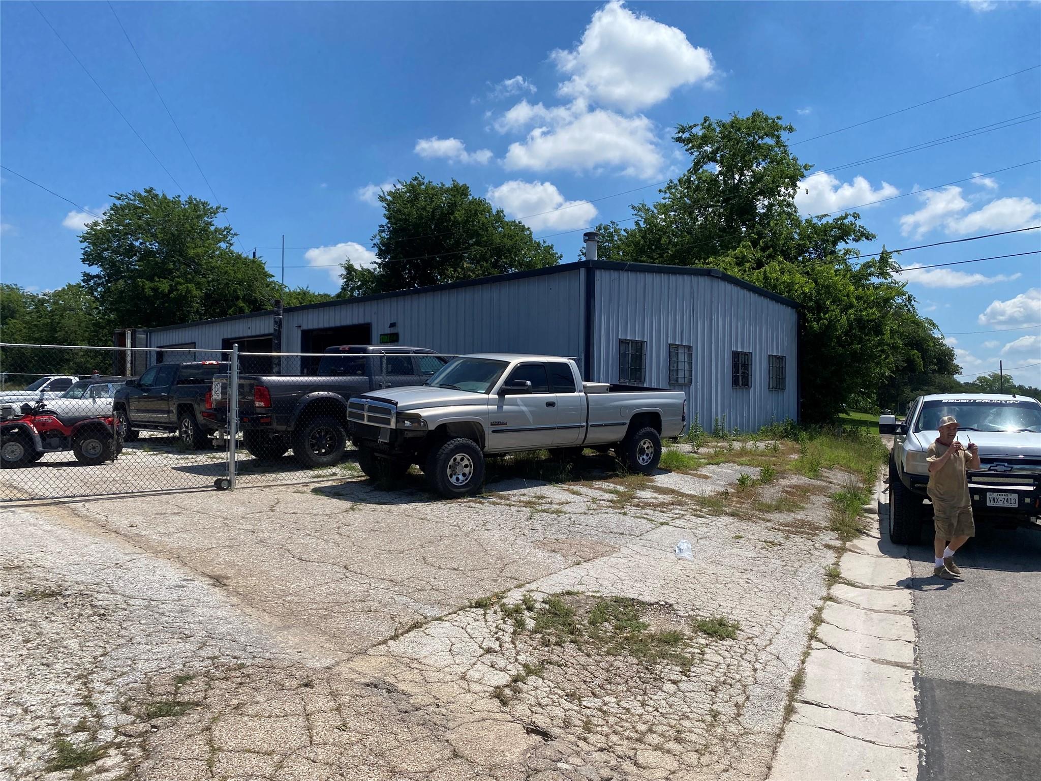 1000 E 2nd Ave E, Belton, TX 76513