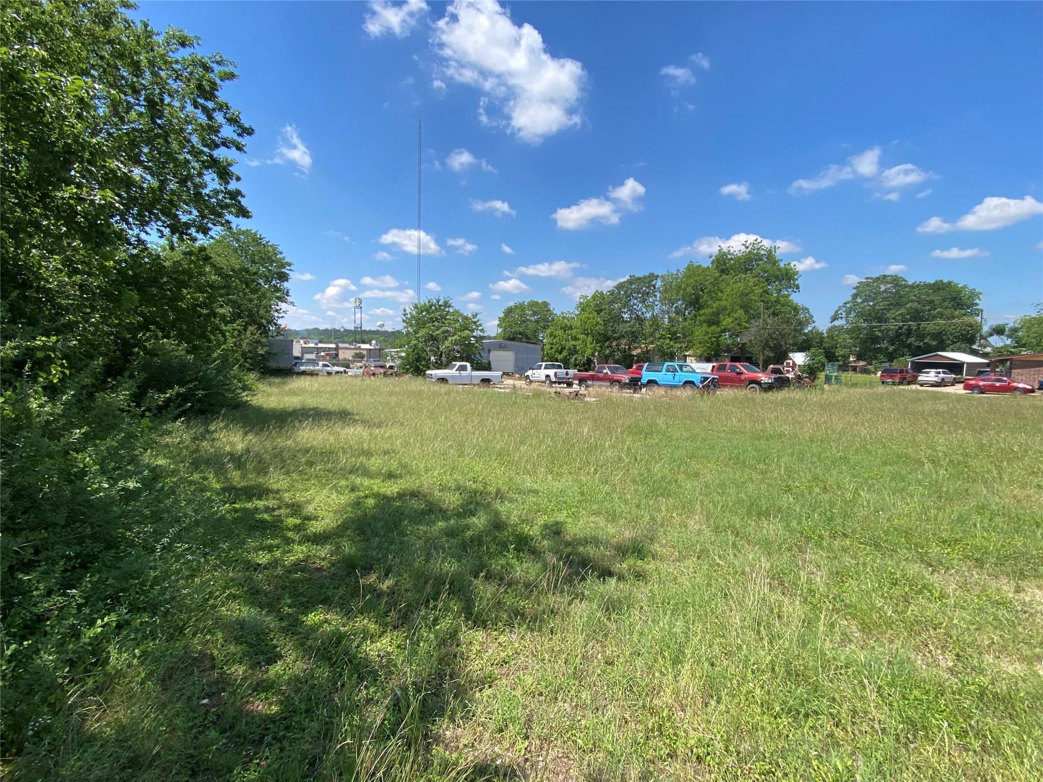 1000 E 2nd Ave E, Belton, TX 76513