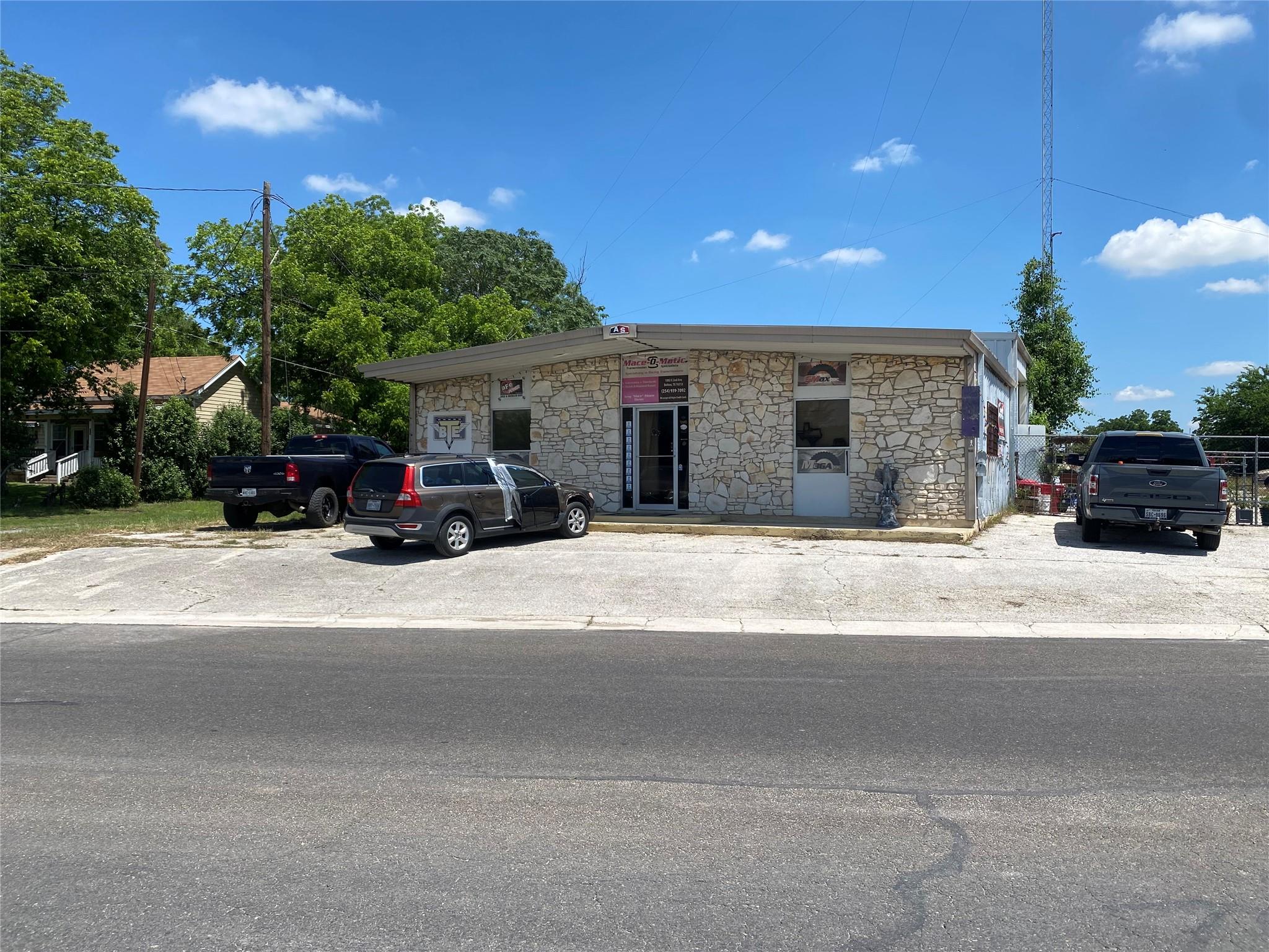 1000 E 2nd Ave E, Belton, TX 76513