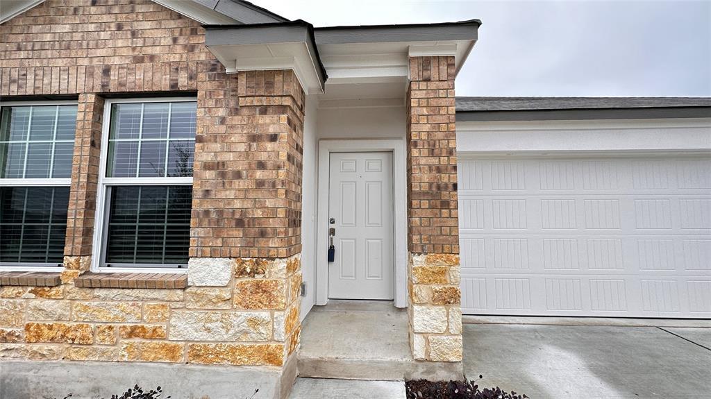 606 Arnage Dr, Hutto, TX 78634