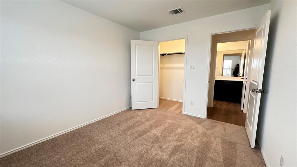 606 Arnage Dr, Hutto, TX 78634