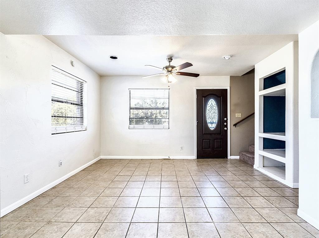 901 Glass Dr # A, Leander, TX 78641
