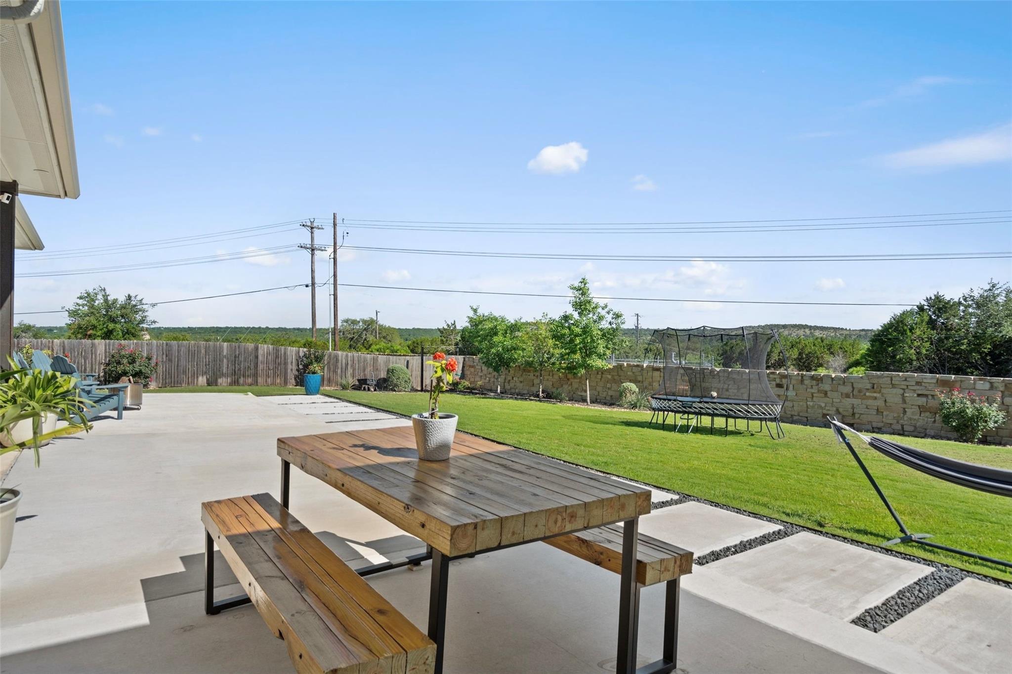 162 Lunar Loop, Austin, TX 78737