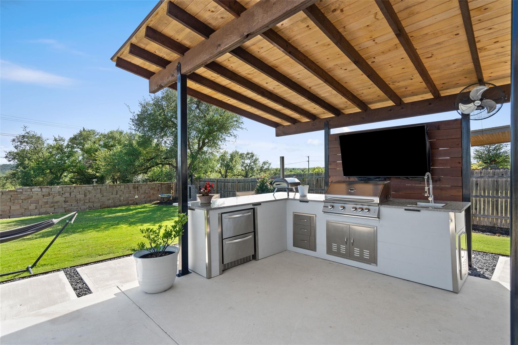 162 Lunar Loop, Austin, TX 78737