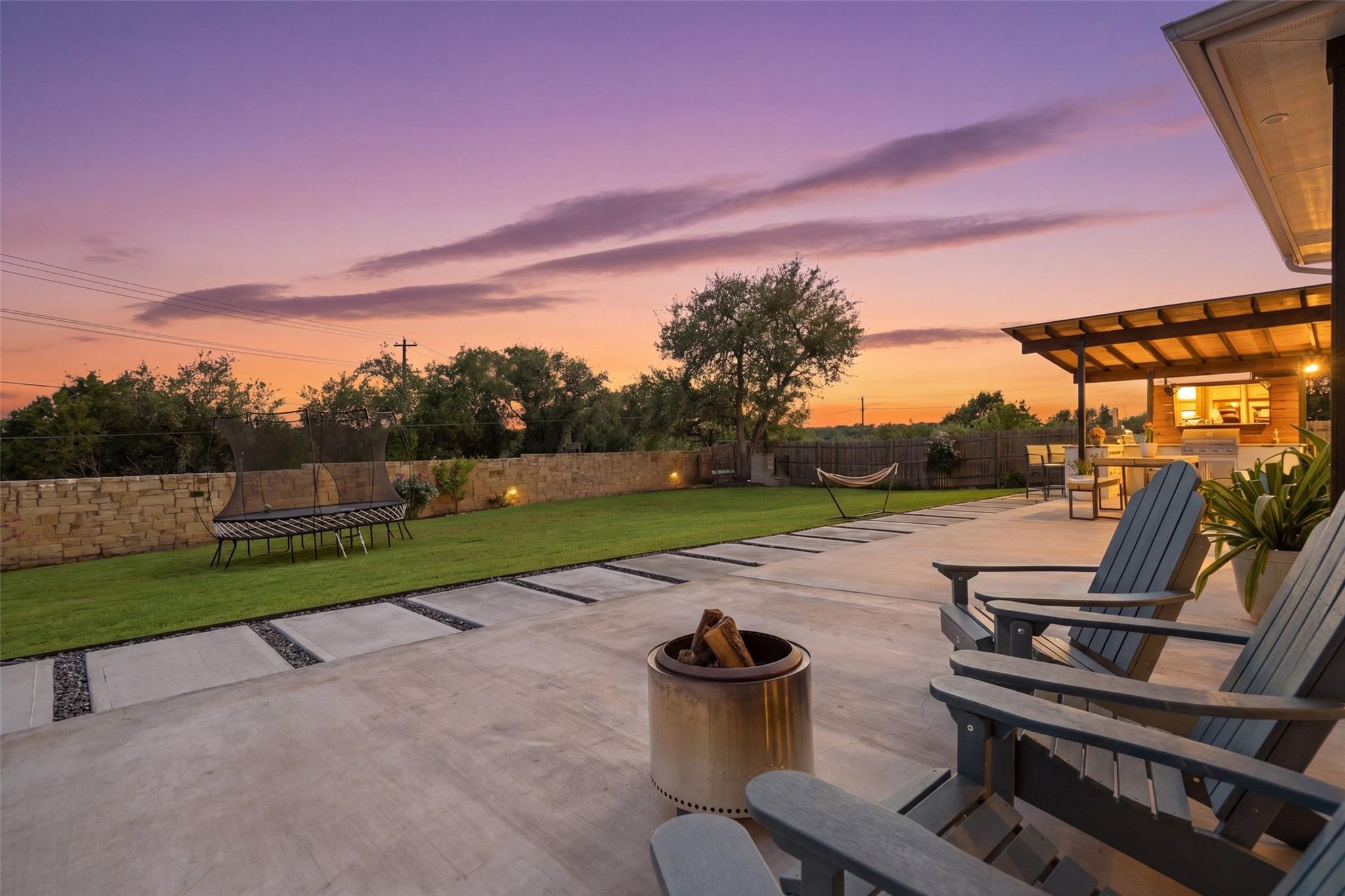 162 Lunar Loop, Austin, TX 78737