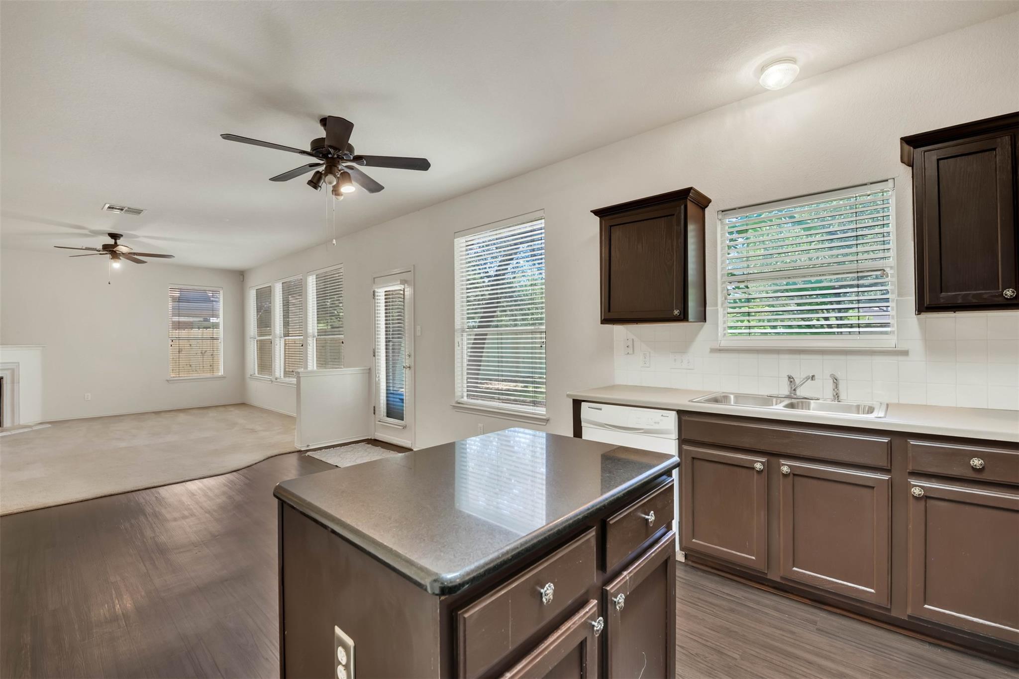 711 Horizon Trl, Cedar Park, TX 78613
