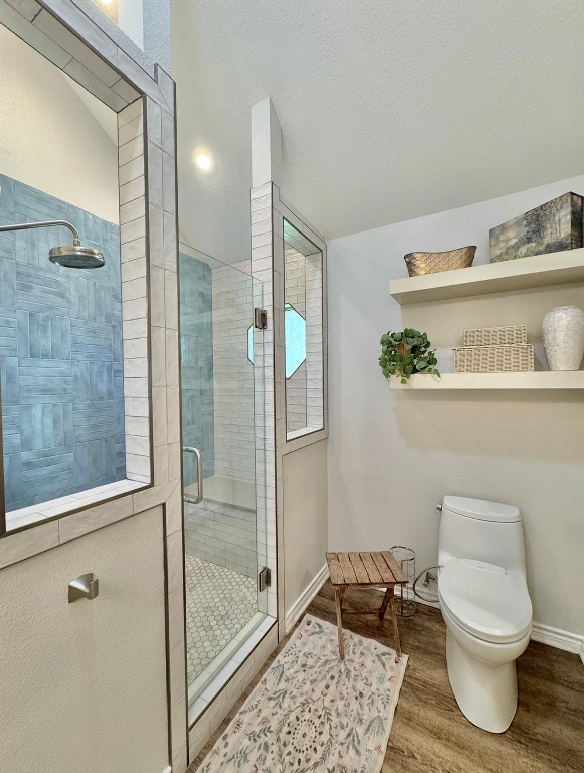 203 E 11th St, Elgin, TX 78621