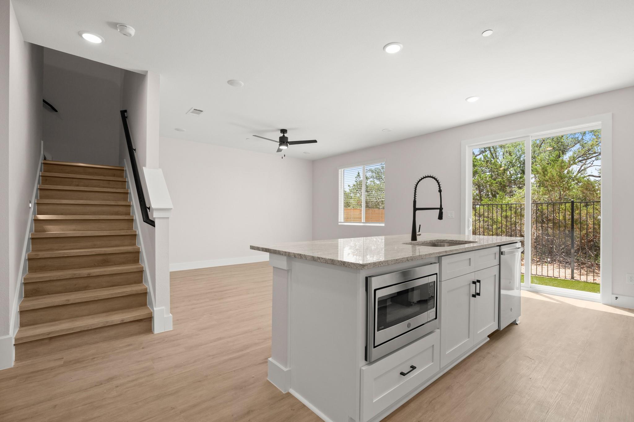 5502 Mobeetie Loop, Bee Cave, TX 78738