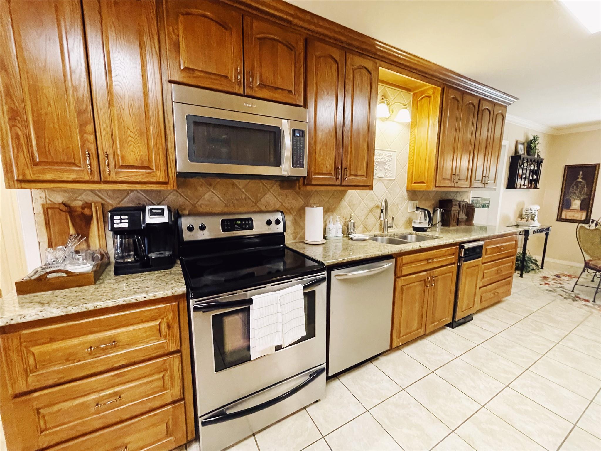 700 Shanklin Rd, Belton, TX 76513